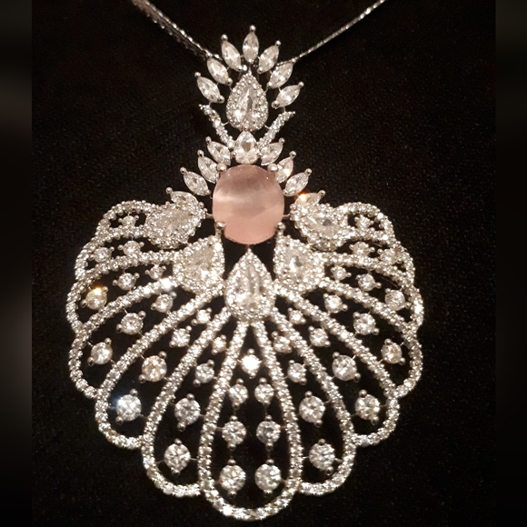 Necklace, silver chain with pendant . - Picture 1 of 4